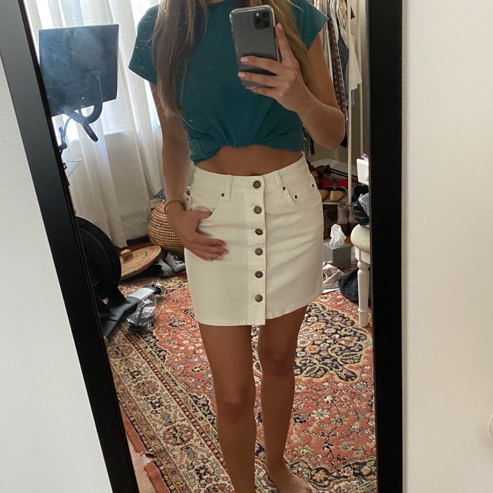 Billabong mini skirt